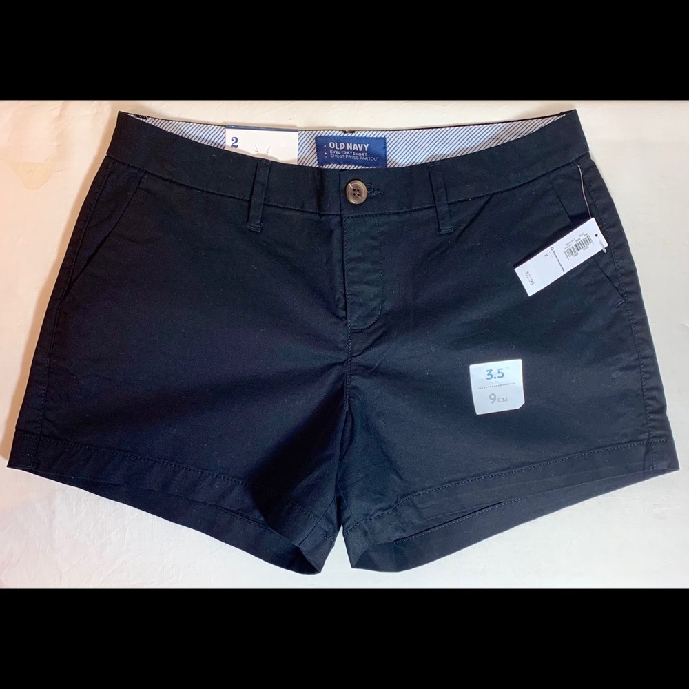 Old Navy Women’s Black Cotton Shorts NWT